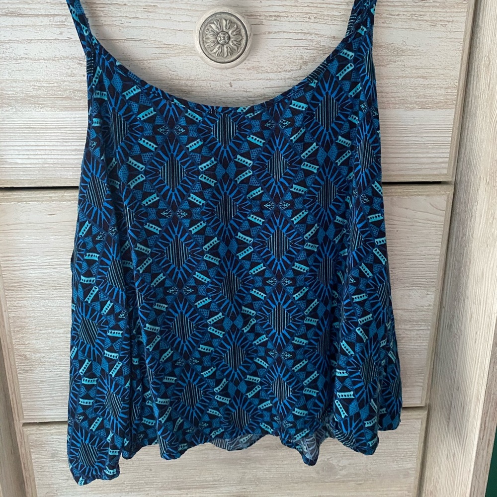 Blue/Pattern tank top